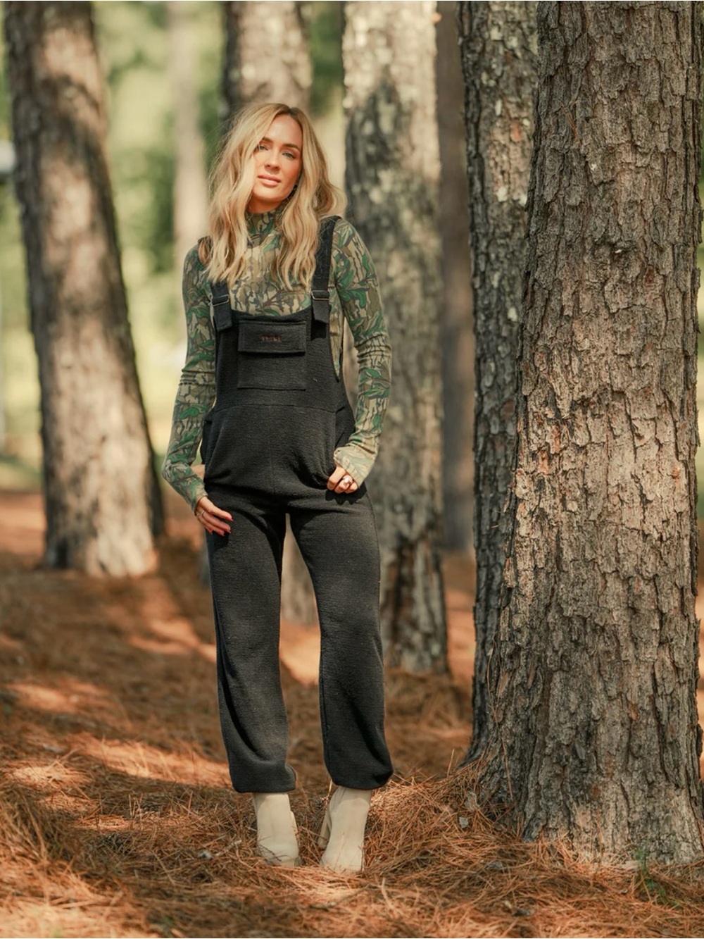 SOLD OUT Tribe Kelley Black Overalls - Picture 2 of 16